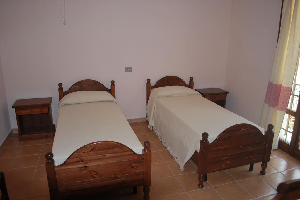 바우네이 Punto Di Ristoro Uttolo B&B 외부 사진